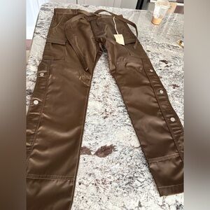 MNML La 100% Nylon Snap ll Zipper Cargo Pants size 32 NEW WITH TAG